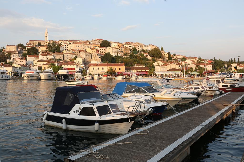 Apartments Max Vrsar Εξωτερικό φωτογραφία