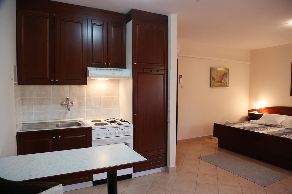 Apartments Max Vrsar Εξωτερικό φωτογραφία